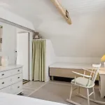 Merete - 50m From The Sea By Interhome