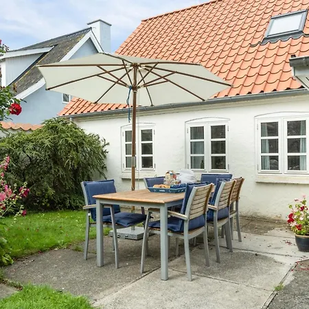 Merete - 50m From The Sea By Interhome